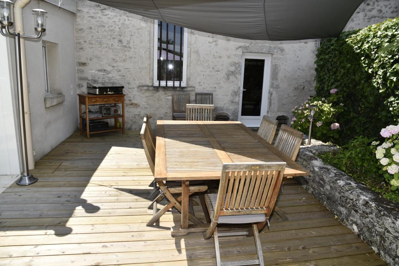 Chambres D'Hotes L'Hermine Vineuil Vineuil  Exterior photo